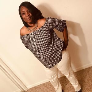 Meet your Posher, Beverly